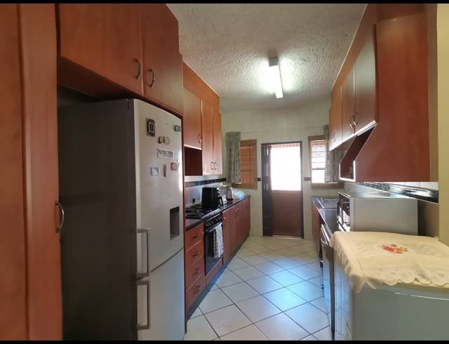 2 BEDROOM TOWNHOUSE FOR SALE IN LIEFDE EN VREDE